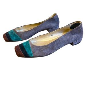 Taryn Rose color block suede flats with .5” heel size 10.5 fits like a 10..
